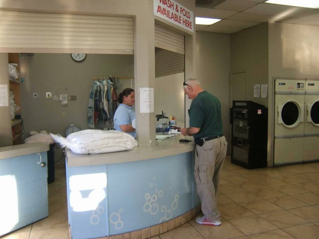 University Laundry | 3600 N 1st Ave #118, Tucson, AZ 85719, USA | Phone: (520) 292-3484