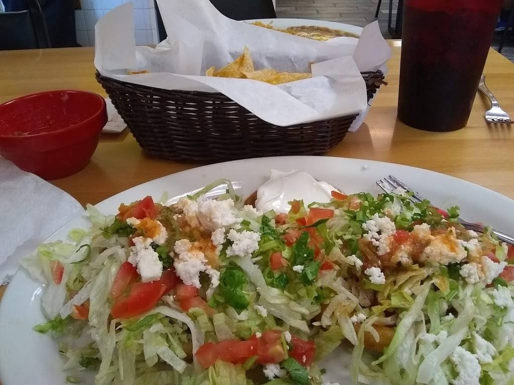 Carrillos Mexican Food | 151 W Bullard Ave #101, Clovis, CA 93612 | Phone: (559) 325-5688