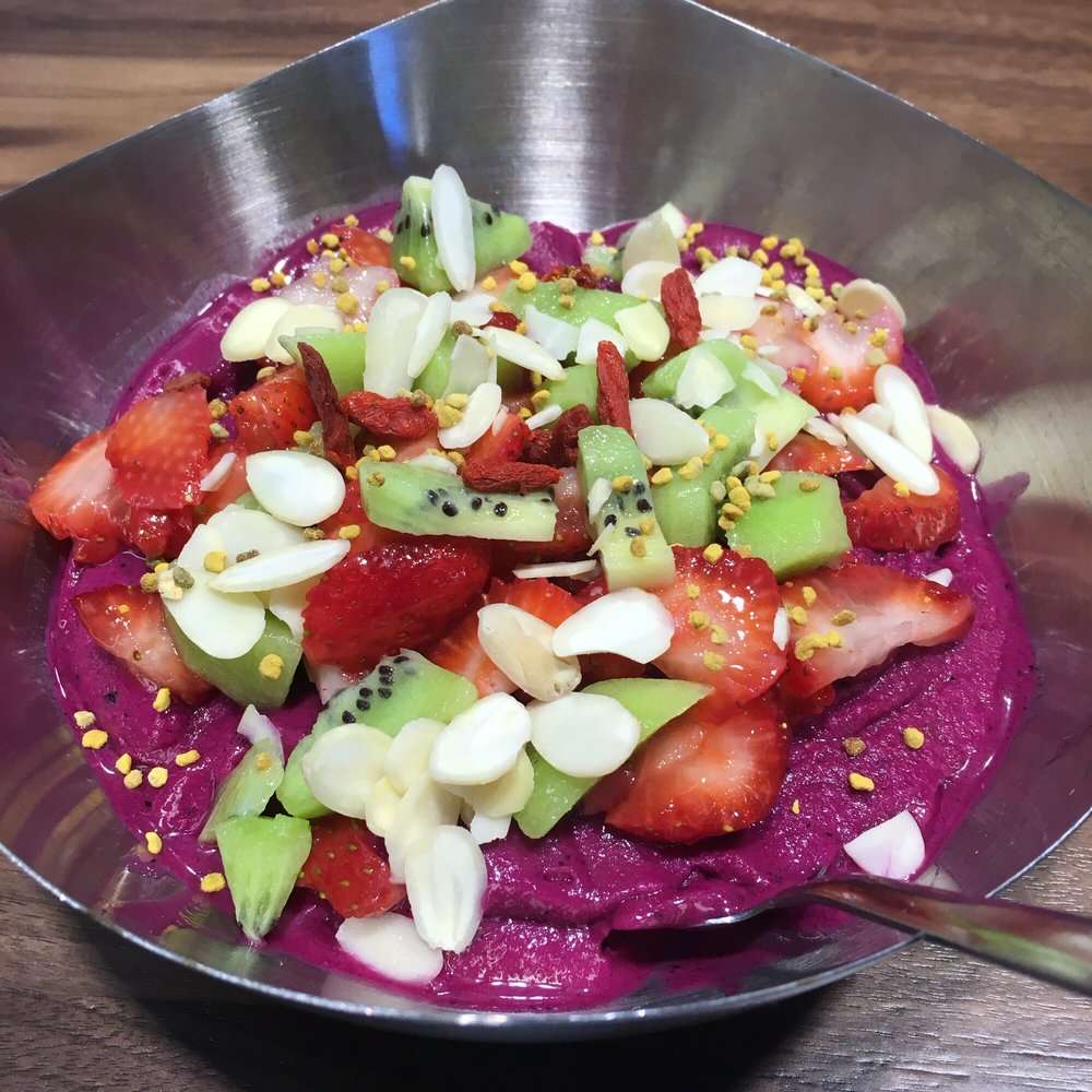 Vitality Bowls Cupertino | 19700 Vallco Pkwy #160, Cupertino, CA 95014 | Phone: (408) 564-4585