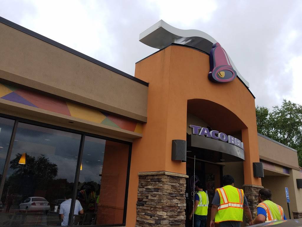 Taco Bell | 4017 Blue Ridge Cutoff, Kansas City, MO 64133, USA | Phone: (816) 924-0151