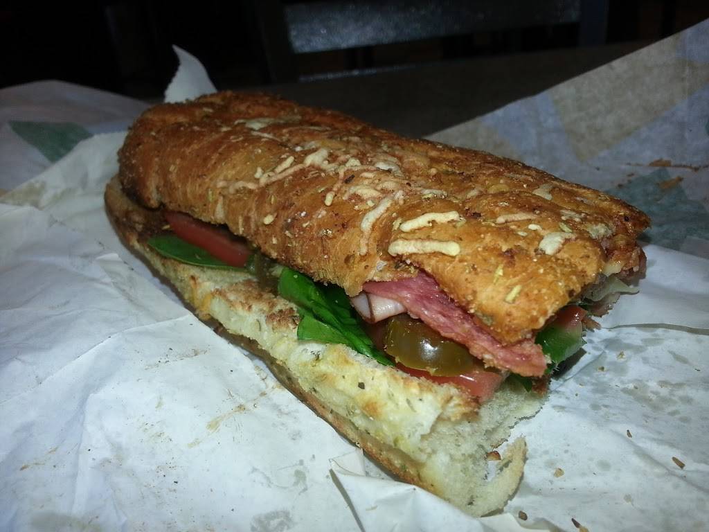 Subway | 1709 Lake Wheeler Rd, Raleigh, NC 27603, USA | Phone: (919) 828-4231