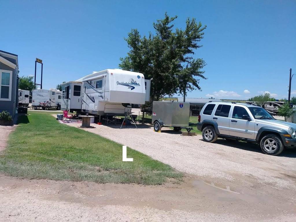 Twin Pine RV Park | 1202 US-84, Slaton, TX 79364, USA | Phone: (806) 828-3311