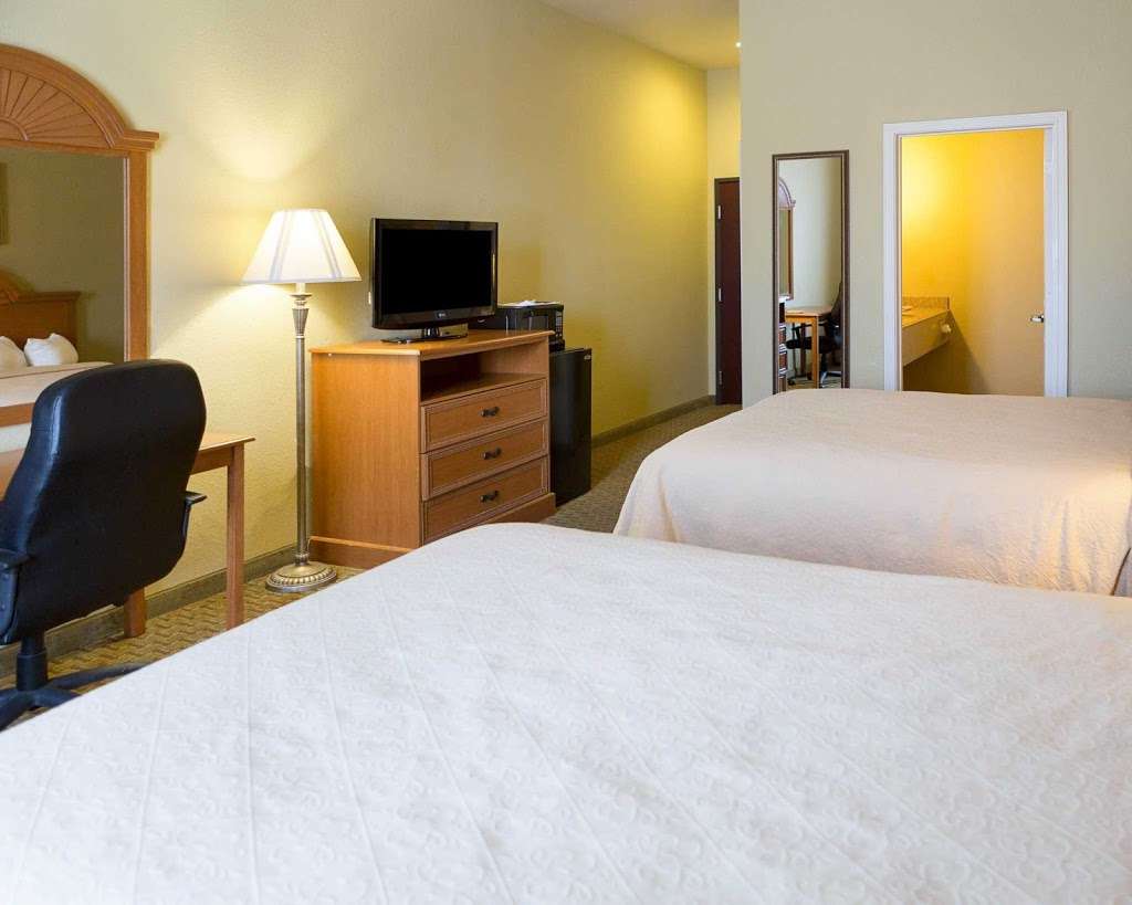 Quality Inn & Suites | 11003 W Fairmont Pkwy, La Porte, TX 77571, USA | Phone: (281) 471-2400