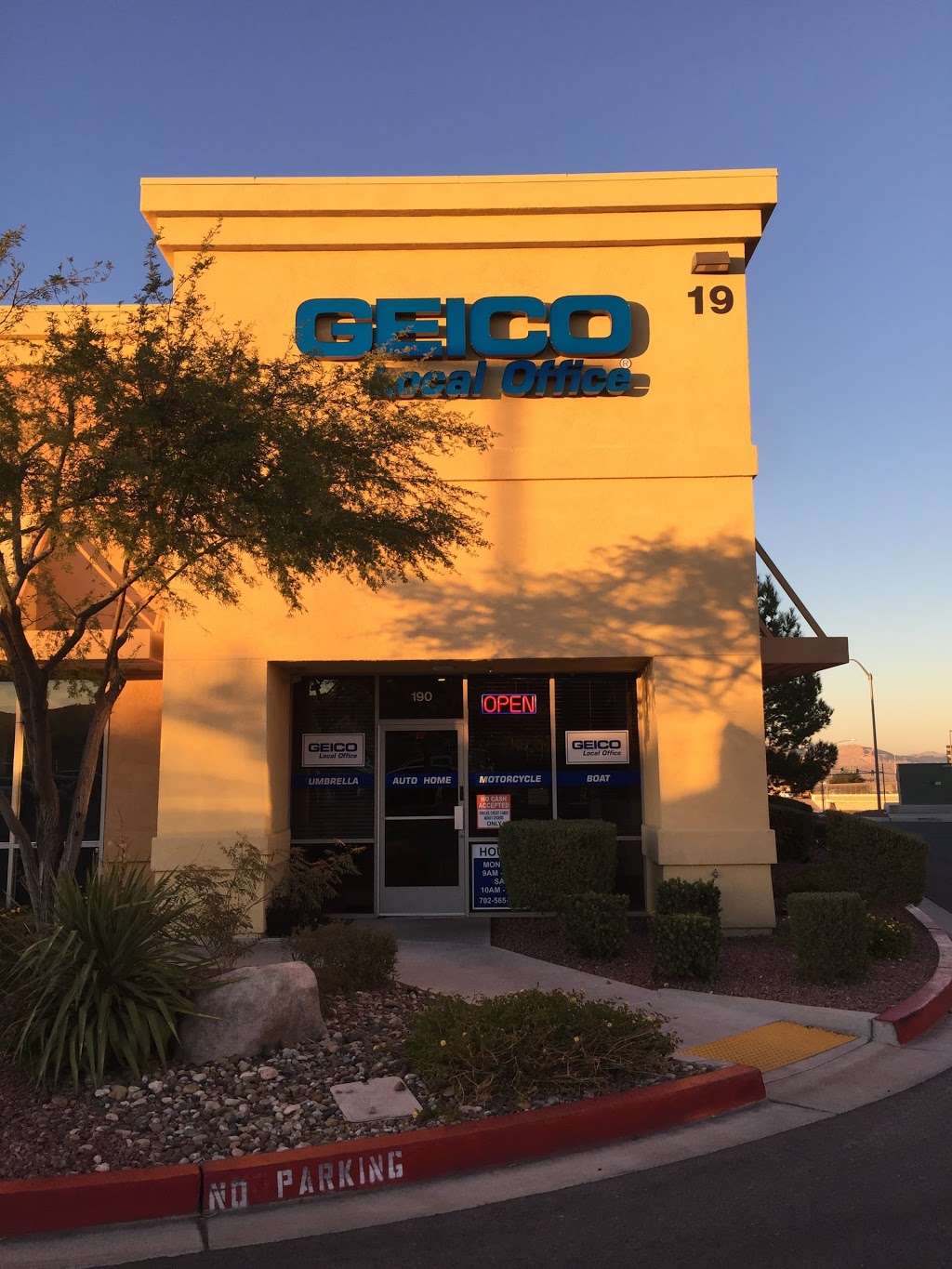 GEICO Insurance Agent | 19 S Stephanie St Suite 190, Henderson, NV 89012, USA | Phone: (702) 565-9198