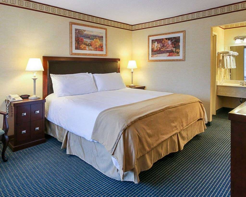 Clarion Inn & Suites New Hope-Lambertville | 6426 Lower York Rd, New Hope, PA 18938, USA | Phone: (215) 862-5221