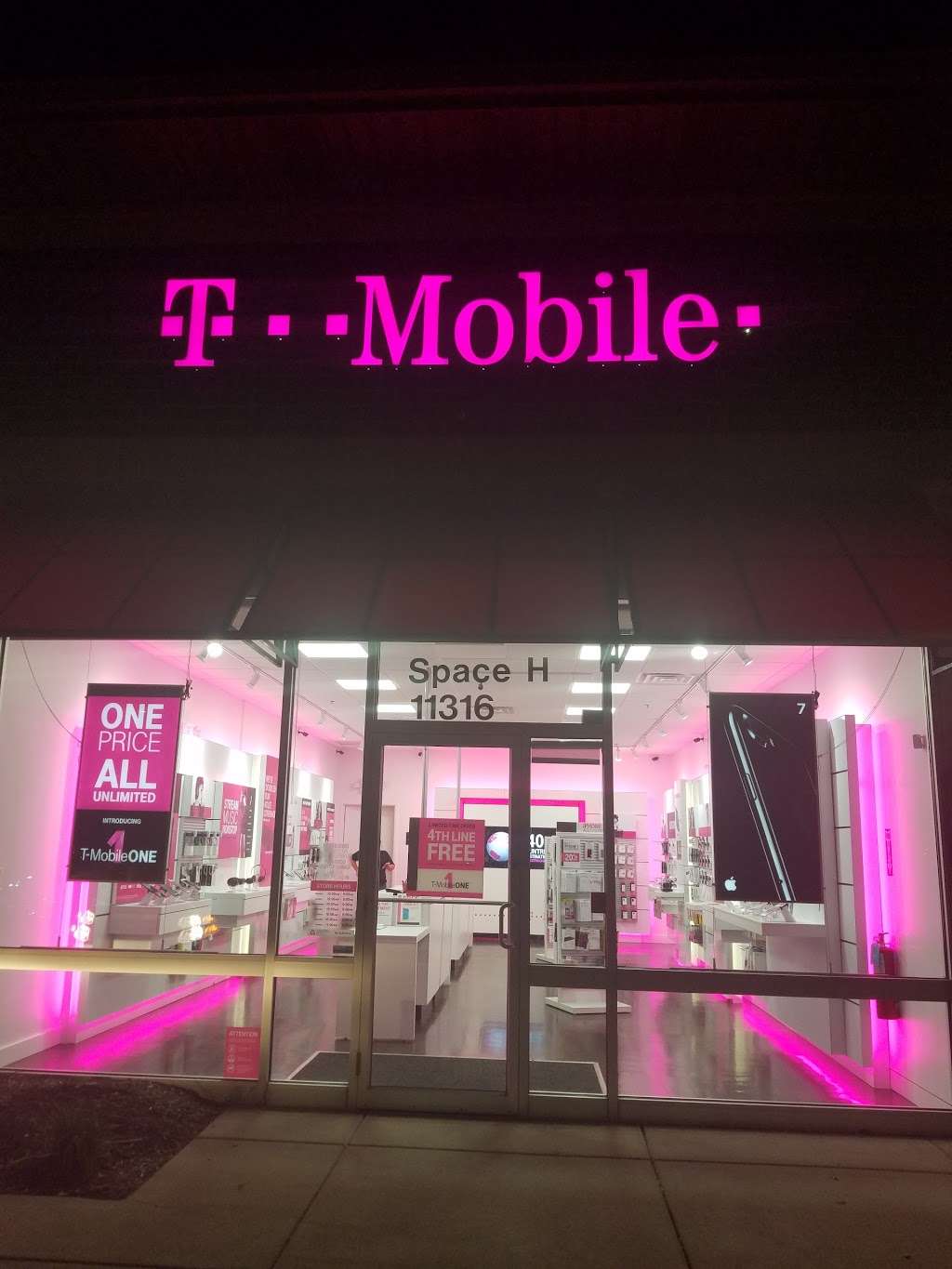 T-Mobile | 11316 W Lincoln Hwy, Mokena, IL 60448 | Phone: (815) 464-0195