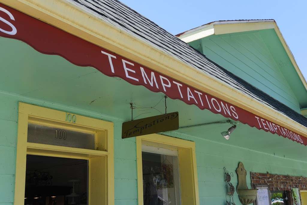 Temptations | 100 W 3rd Ave, Mt Dora, FL 32757, USA | Phone: (352) 383-0648