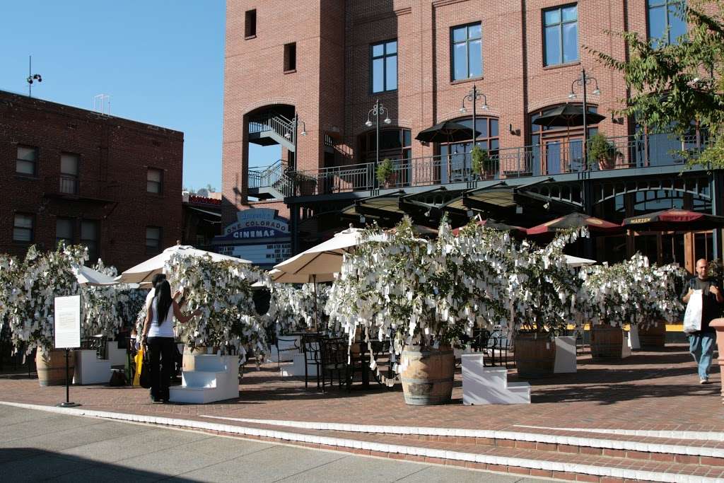iPic Theaters | 42 Miller Alley, Pasadena, CA 91103, USA | Phone: (626) 639-2260