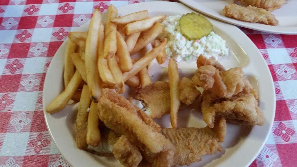 Twin Tops Fish Camp | 4574 S New Hope Rd, Gastonia, NC 28056 | Phone: (704) 825-2490