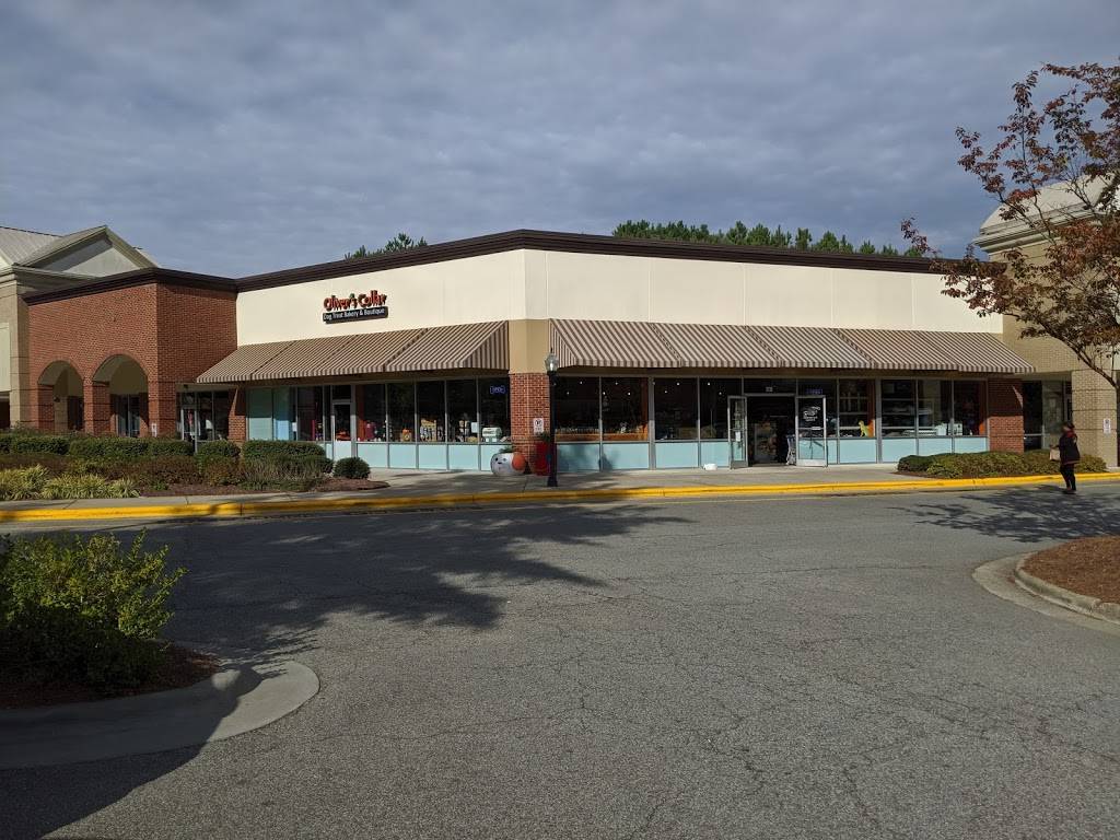 Olivers Collar Dog Treat Bakery & Boutique | 202 W North Carolina 54 Space 0016, Durham, NC 27713, USA | Phone: (919) 401-4888