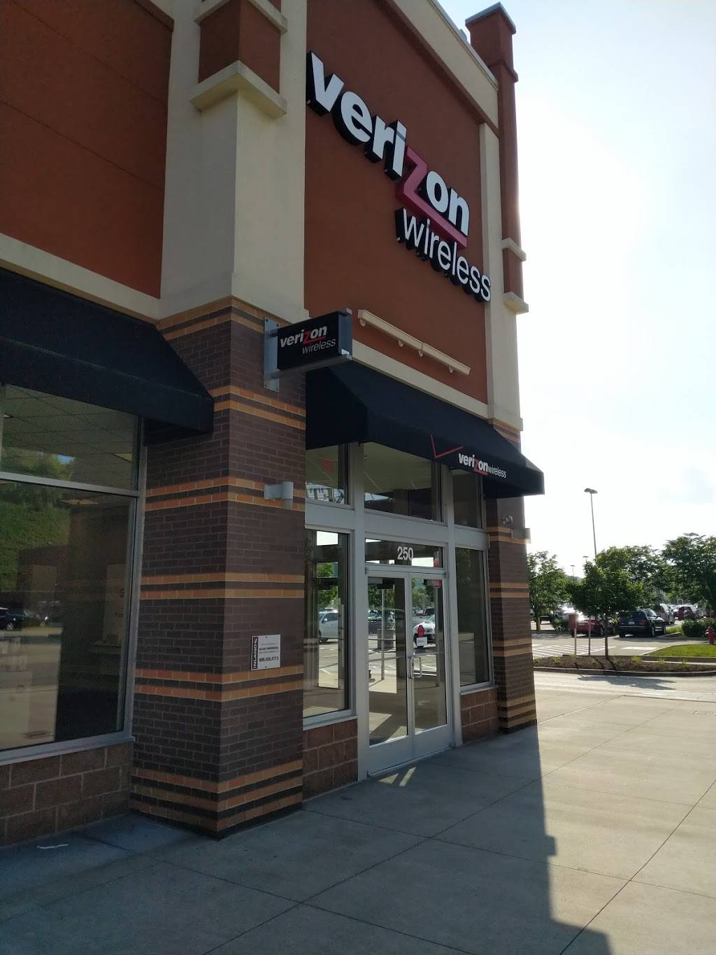 Verizon | 250 Settlers Ridge Center Dr, Pittsburgh, PA 15205 | Phone: (412) 787-5406