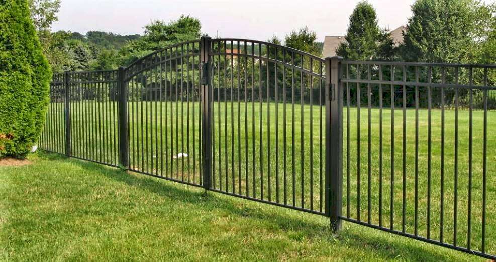 Essex Fence Company, L.L.C. | 132 US-46, Rockaway, NJ 07866, USA | Phone: (973) 625-4122