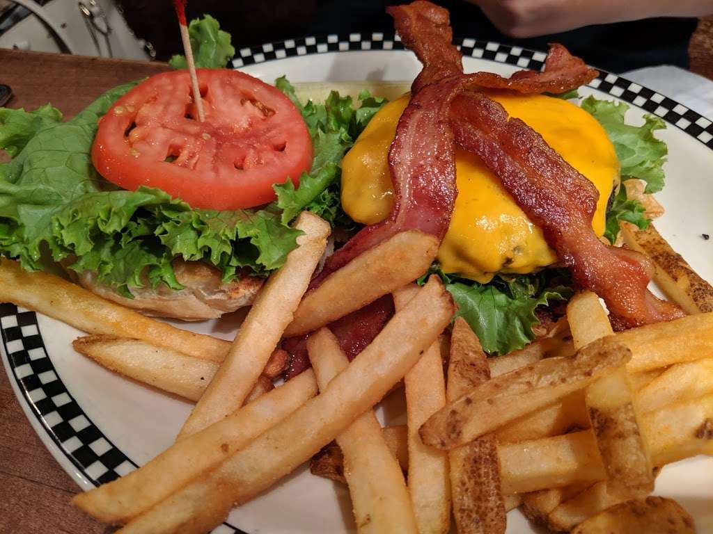 Trackside Grill | 301 S Railroad Ave, Ashland, VA 23005, USA | Phone: (804) 752-4688