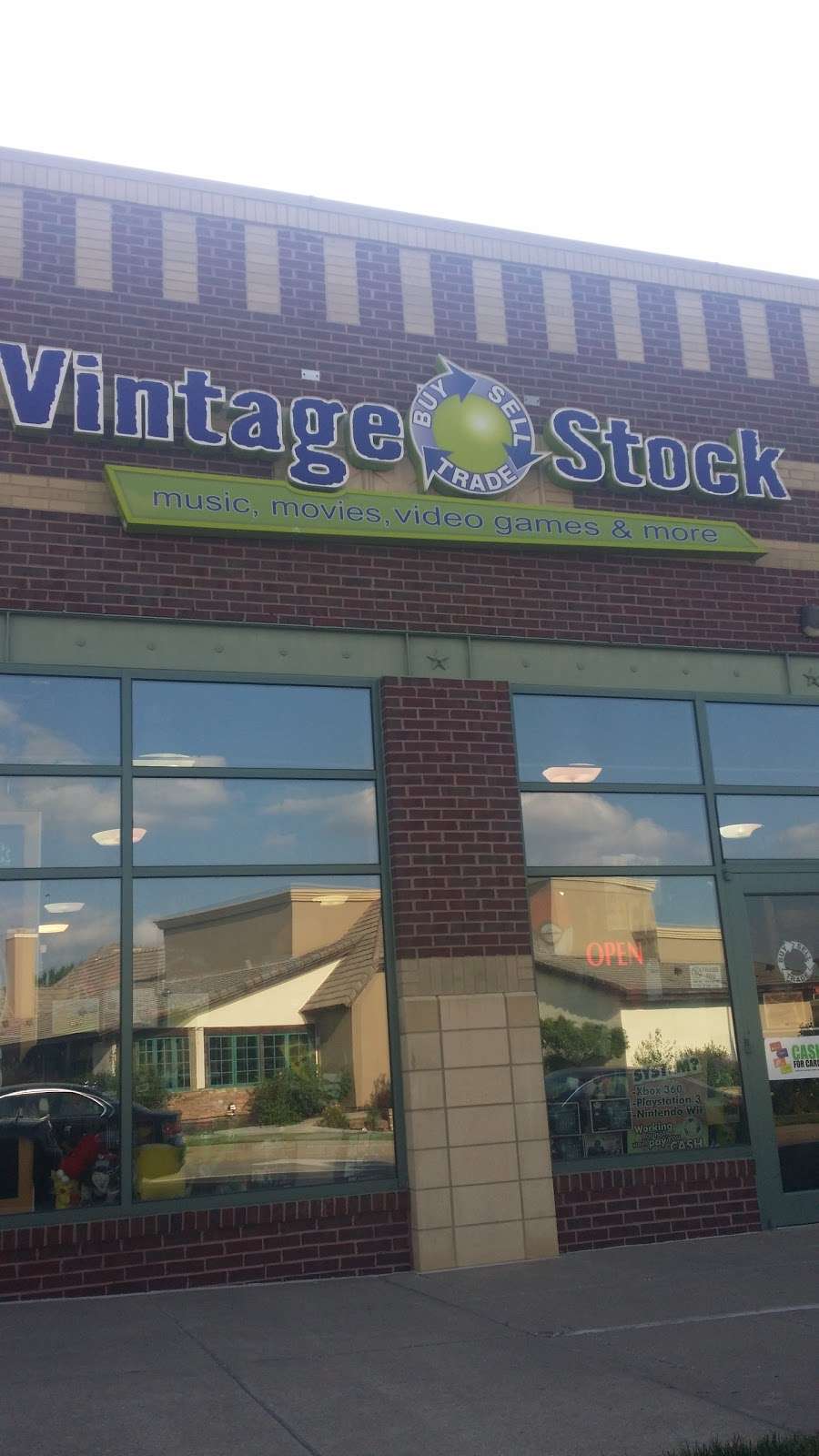 Vintage Stock | 8500 NW Prairie View Rd, Kansas City, MO 64153, USA | Phone: (816) 746-4220