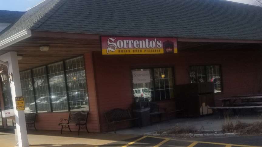 Sorrentos Pizzeria | 285 Ayer Rd, Harvard, MA 01451, USA | Phone: (978) 707-6204