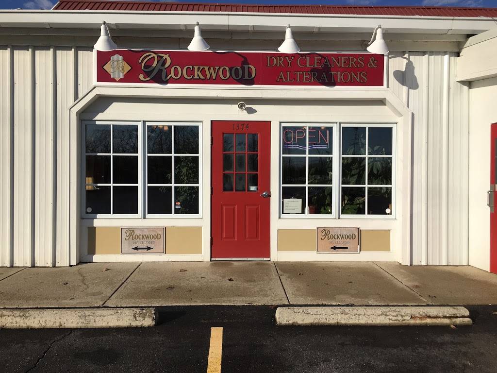 Rockwood Dry Cleaners | 1374 E Johnstown Rd, Gahanna, OH 43230 | Phone: (614) 939-2532