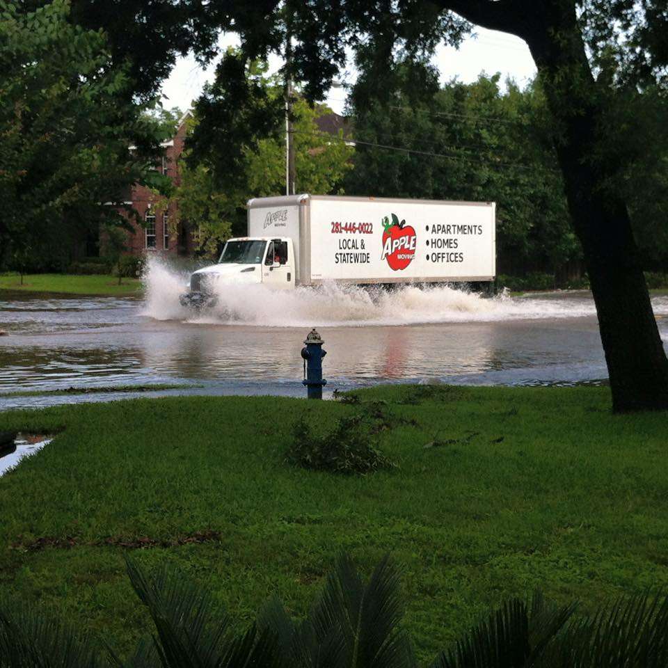 Apple Moving Houston | 2235 Atascocita Road, Humble, TX 77396, USA | Phone: (281) 446-0022