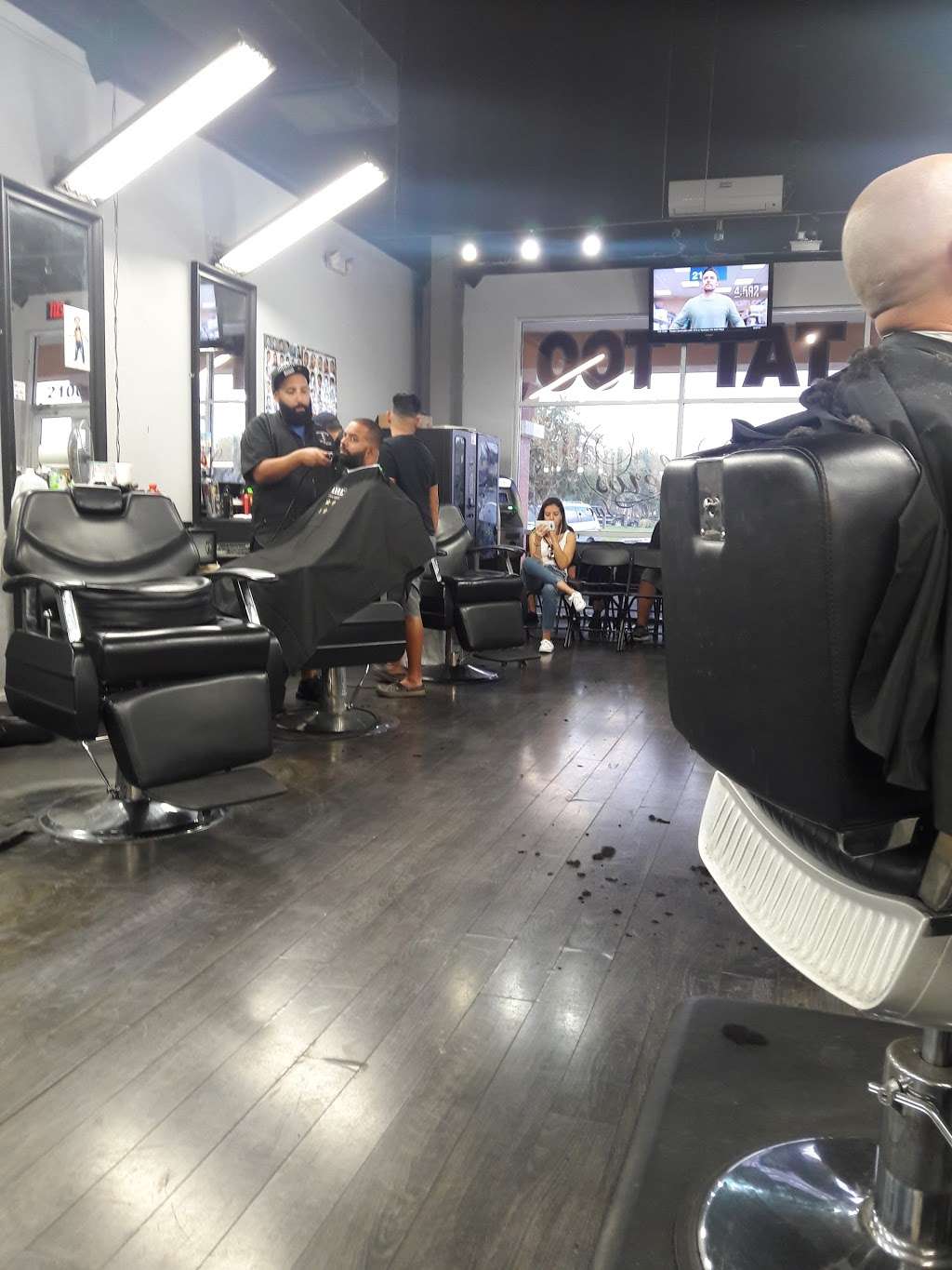 Barbershop | 2102 E Osceola Pkwy, Buena Ventura Lakes, FL 34743, USA | Phone: (407) 738-6468