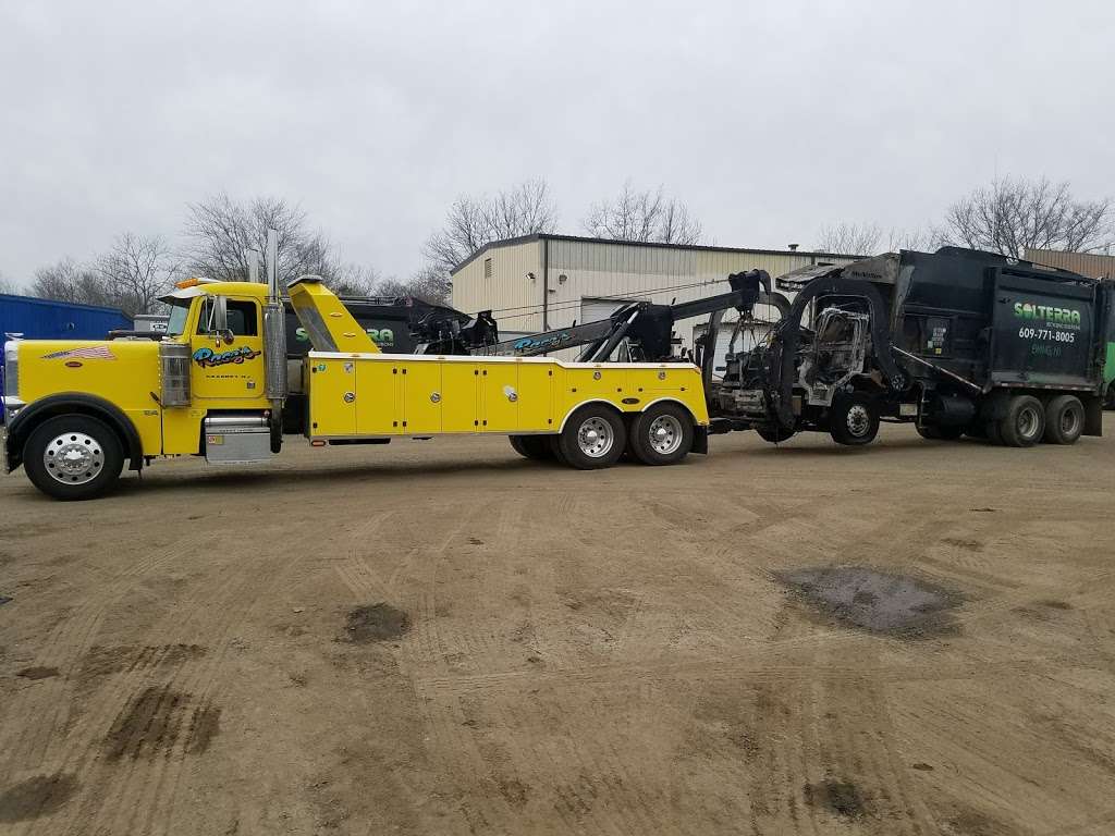 Raczs Towing | 130 Smith St, Keasbey, NJ 08832, USA | Phone: (732) 826-0232