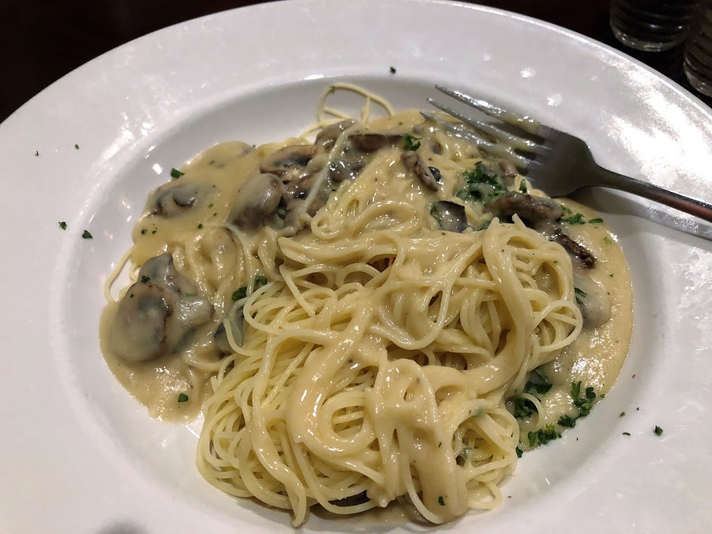 Pomodoros Italian American Cafe | 7925 Natalie Commons Dr, Denver, NC 28037, USA | Phone: (980) 222-7474