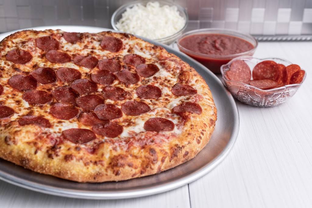 Golden $5 Pizza & Wings | 803 W Valley Blvd, Colton, CA 92324, USA | Phone: (909) 422-1900