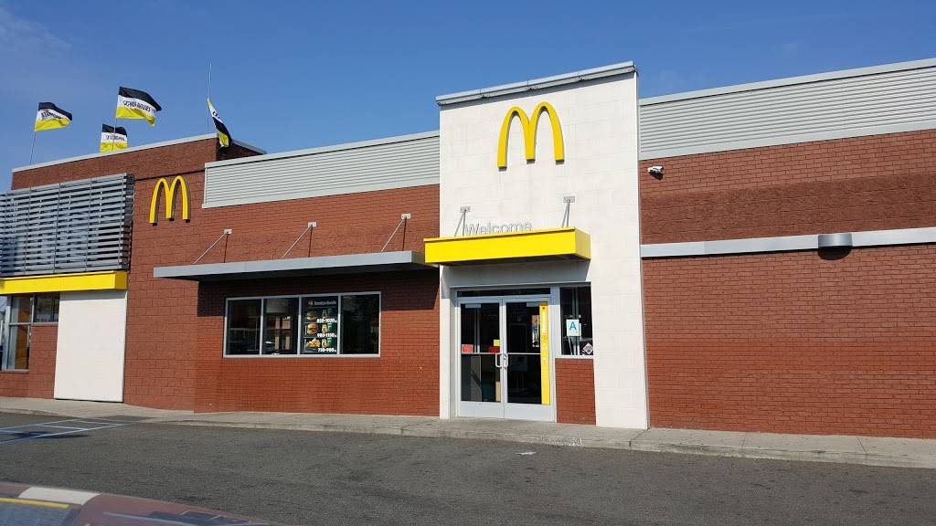 McDonalds | 819 Granville Payne Ave, Brooklyn, NY 11207, USA | Phone: (718) 272-3362