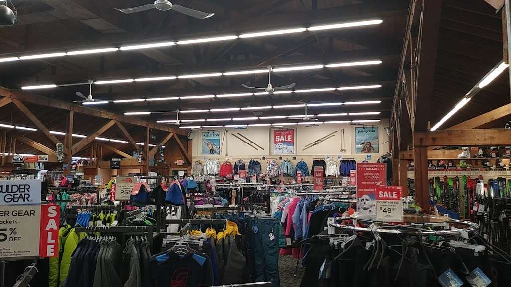 Sun & Ski Sports | 296 Old Oak St, Pembroke, MA 02359, USA | Phone: (781) 826-3556