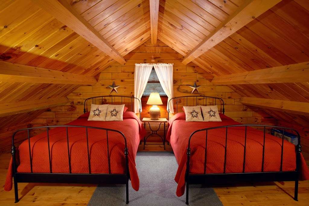 Pocono Log Home Getaway | Malibu Dr, Lehighton, PA 18235, USA | Phone: (609) 457-2208