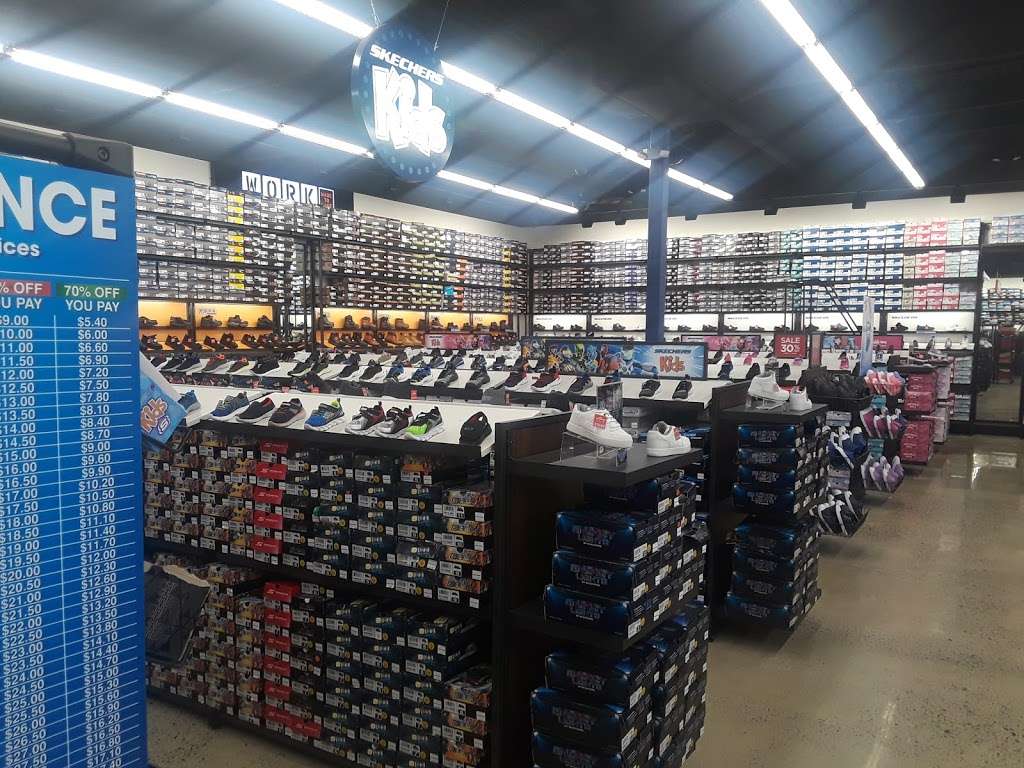 SKECHERS Retail | 848 W Street Rd Ste V, Warminster, PA 18974, USA | Phone: (215) 674-2376