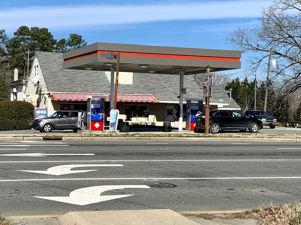 Exxon | 1950 US Hwy 15 501 N, Chapel Hill, NC 27516, USA | Phone: (919) 933-2893