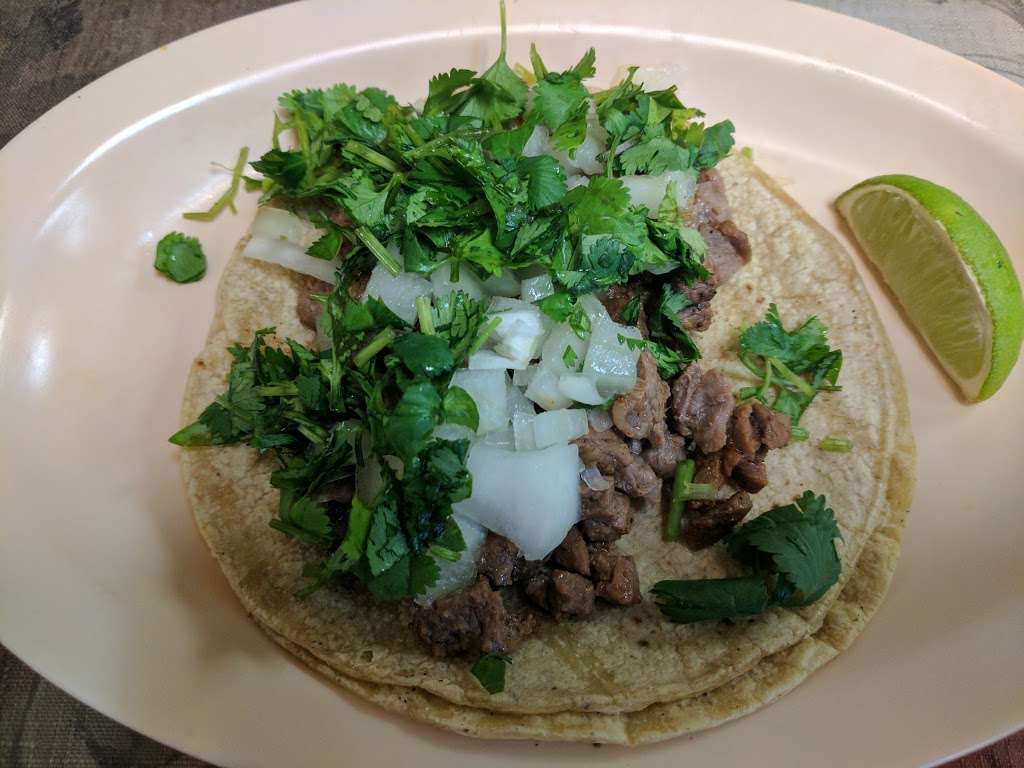 El Nuevo Taco Loco | 1700 W Lawrence Ave, Chicago, IL 60640, USA | Phone: (773) 754-0771