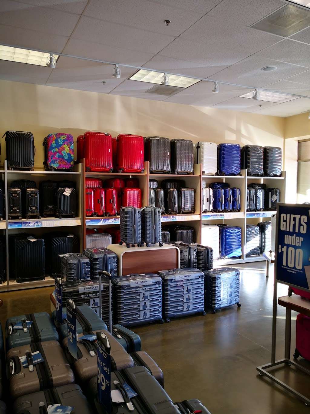 Samsonite | 100 Citadel Dr, Commerce, CA 90040, USA | Phone: (323) 722-4255