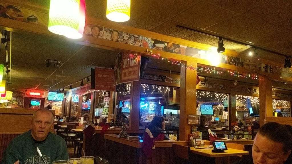 Applebees Grill + Bar | 244 US-202, Flemington, NJ 08822, USA | Phone: (908) 806-2231