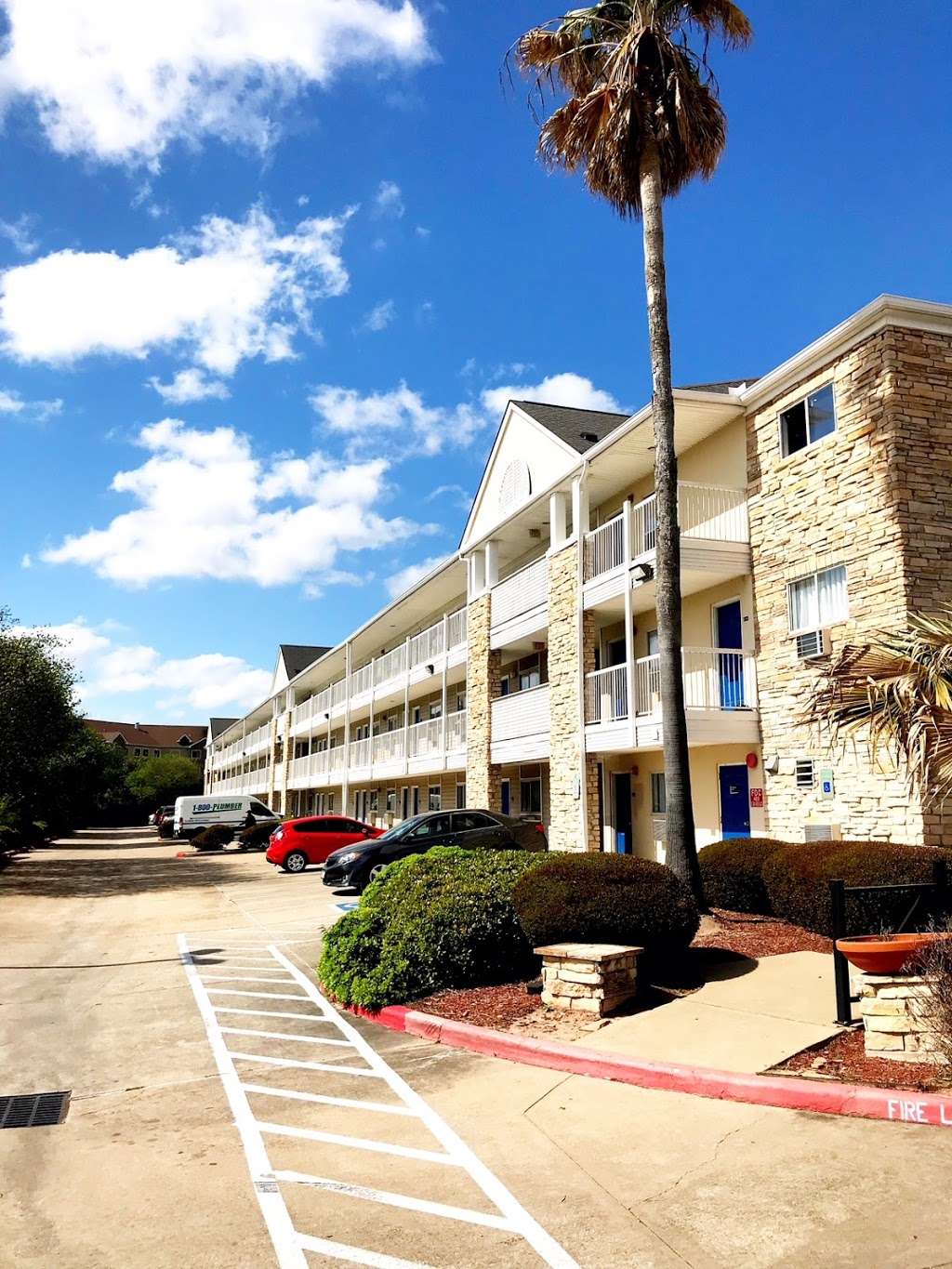 InTown Suites Extended Stay Webster TX - NASA | 480 Bay Area Blvd, Webster, TX 77598 | Phone: (281) 554-9552