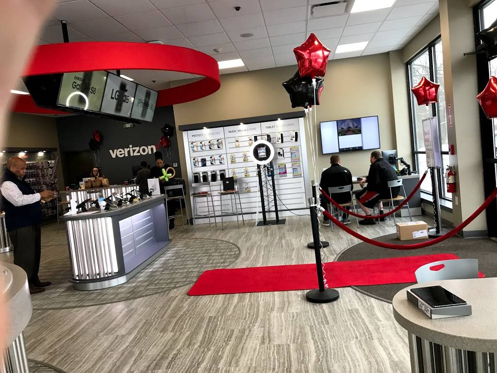 Verizon Authorized Retailer — Cellular Sales | 3010 Niagara Falls Blvd, Amherst, NY 14228 | Phone: (716) 693-4905