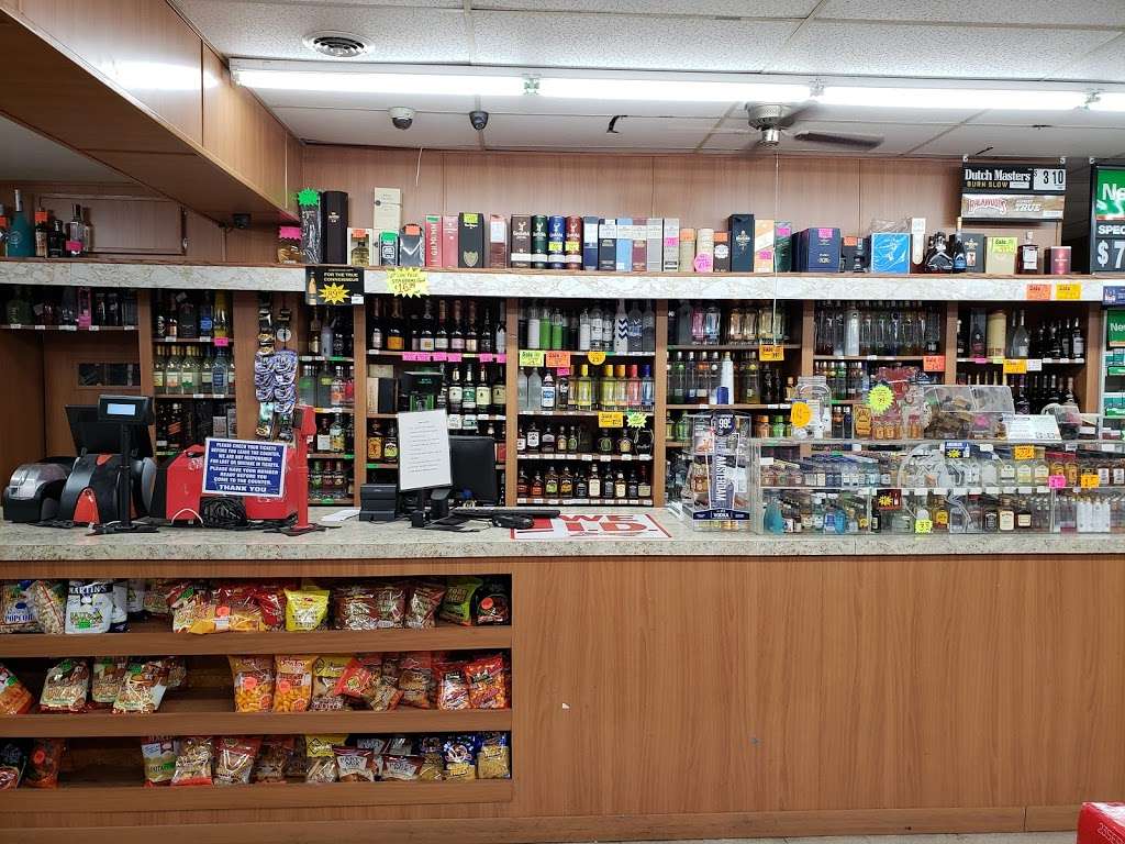 Tuckers Liquors LLC | 8100 Old Alexandria Ferry Rd, Clinton, MD 20735 | Phone: (301) 868-4278