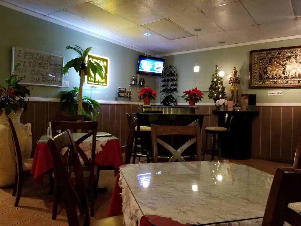 Eastern Classic Thai Restaurant | 461 Tennessee St, Redlands, CA 92373, USA | Phone: (909) 793-0150