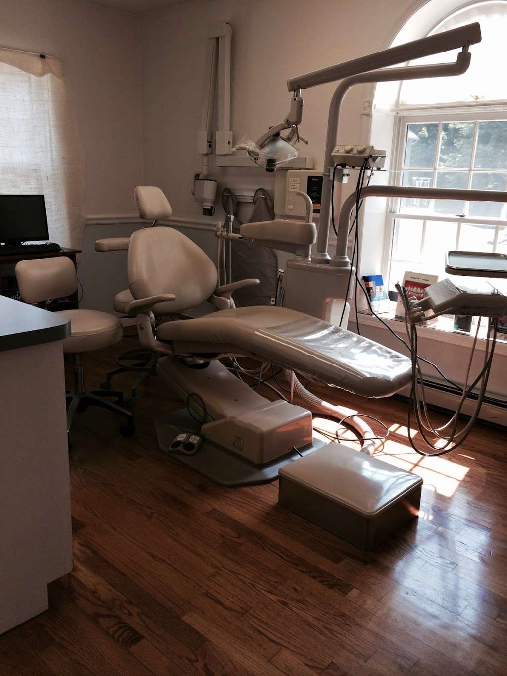 Readington Family Dental Care: Manasa Reddy DDS | 270 Main St, Whitehouse Station, NJ 08889, USA | Phone: (908) 534-1127