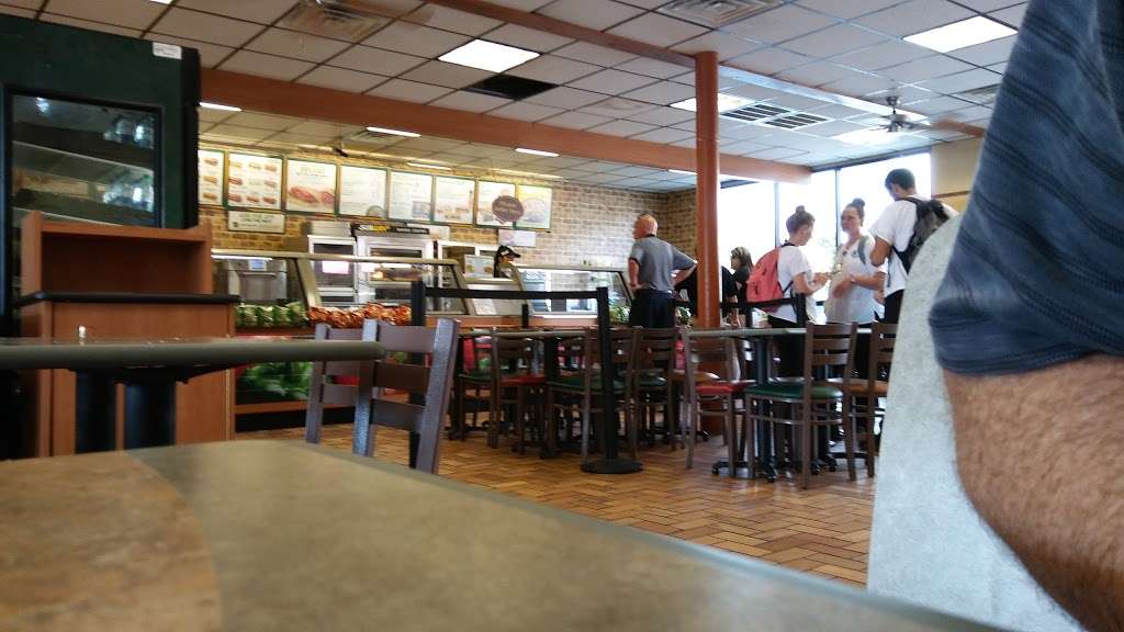 Subway Restaurants | 1621 N Main Ave Suite 1 Arcadia Main Shopping Ctr, San Antonio, TX 78212, USA | Phone: (210) 227-7827