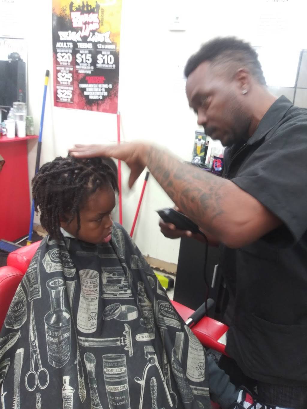 Hawkins Family Barber Shop | 2525 Bouldercrest Rd, Atlanta, GA 30316, USA | Phone: (678) 973-0050