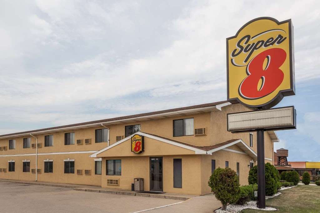 Super 8 by Wyndham Michigan City | 5724 S, Franklin St, Michigan City, IN 46360 | Phone: (219) 809-6692