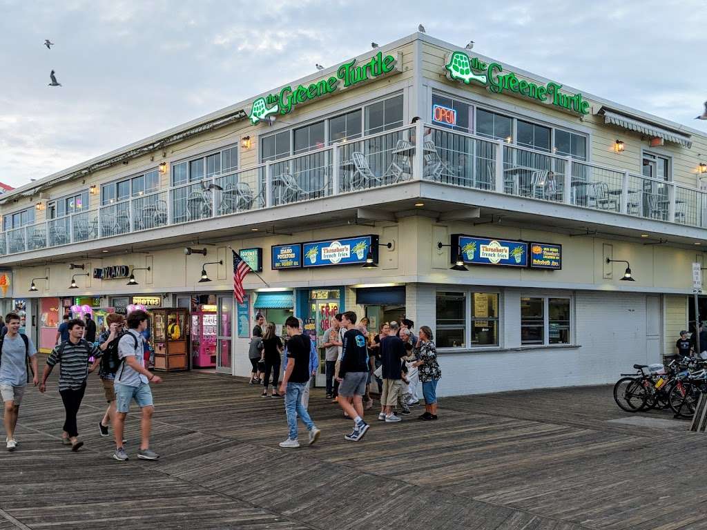 The Greene Turtle Sports Bar & Grille | 101 S Boardwalk 2nd Floor, Rehoboth Beach, DE 19971, USA | Phone: (302) 226-2000