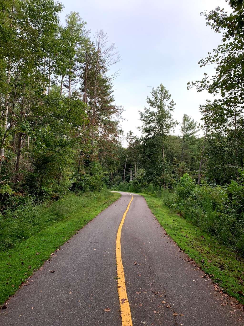 Hickory Greenway Trailhead | 1515 12th St Dr NW, Hickory, NC 28601, USA | Phone: (828) 322-7046