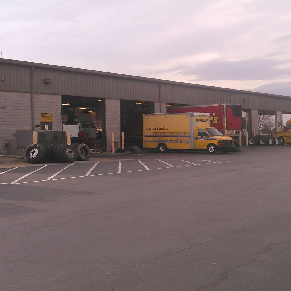 Penske Truck Rental | 10 Winship Rd, York, PA 17406, USA | Phone: (717) 764-1598