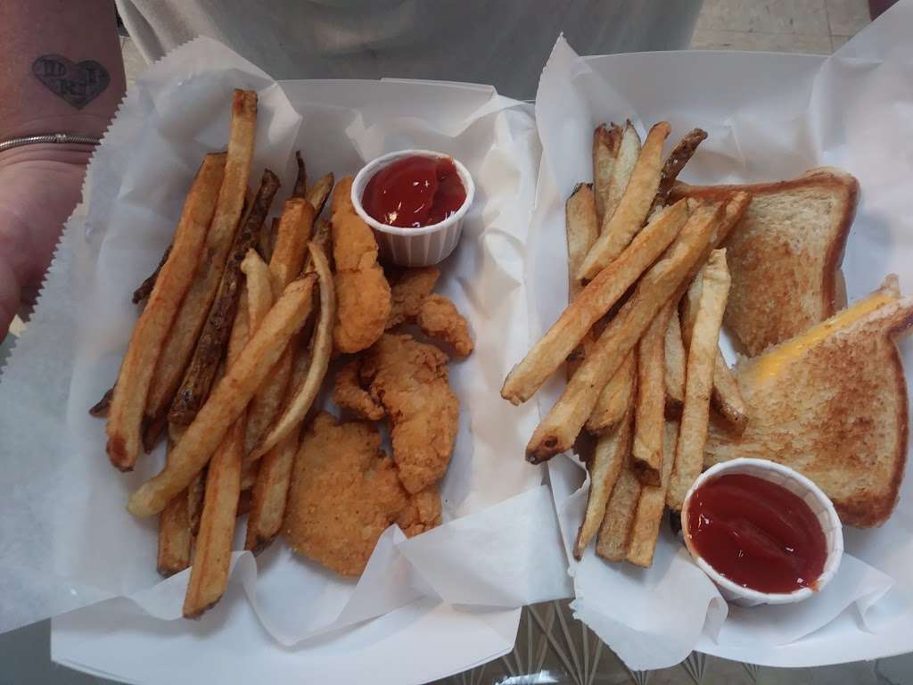 Three Palms Snack Shack | 14465-S Vista Del Lago Blvd, Winter Garden, FL 34787 | Phone: (407) 300-8579