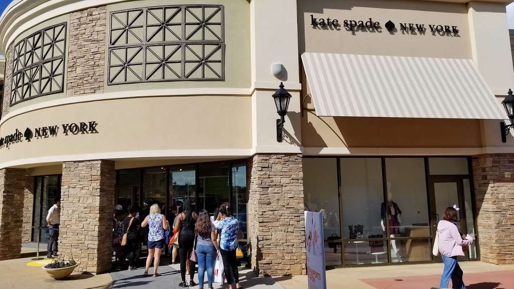 kate spade new york | 5416 New Fashion Way #815, Charlotte, NC 28278, USA | Phone: (704) 504-1199