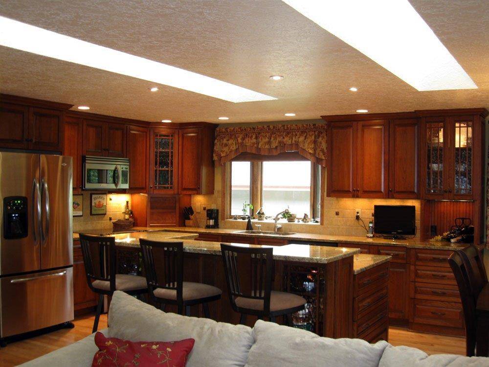 Eastbank Interiors: Kitchen Cabinets | 21540 Willamette Dr, West Linn, OR 97068, USA | Phone: (503) 387-6307