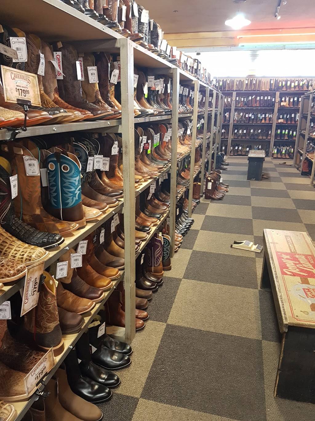 Cavenders Boot City | 2515 Centennial Dr, Arlington, TX 76011, USA | Phone: (817) 640-8899