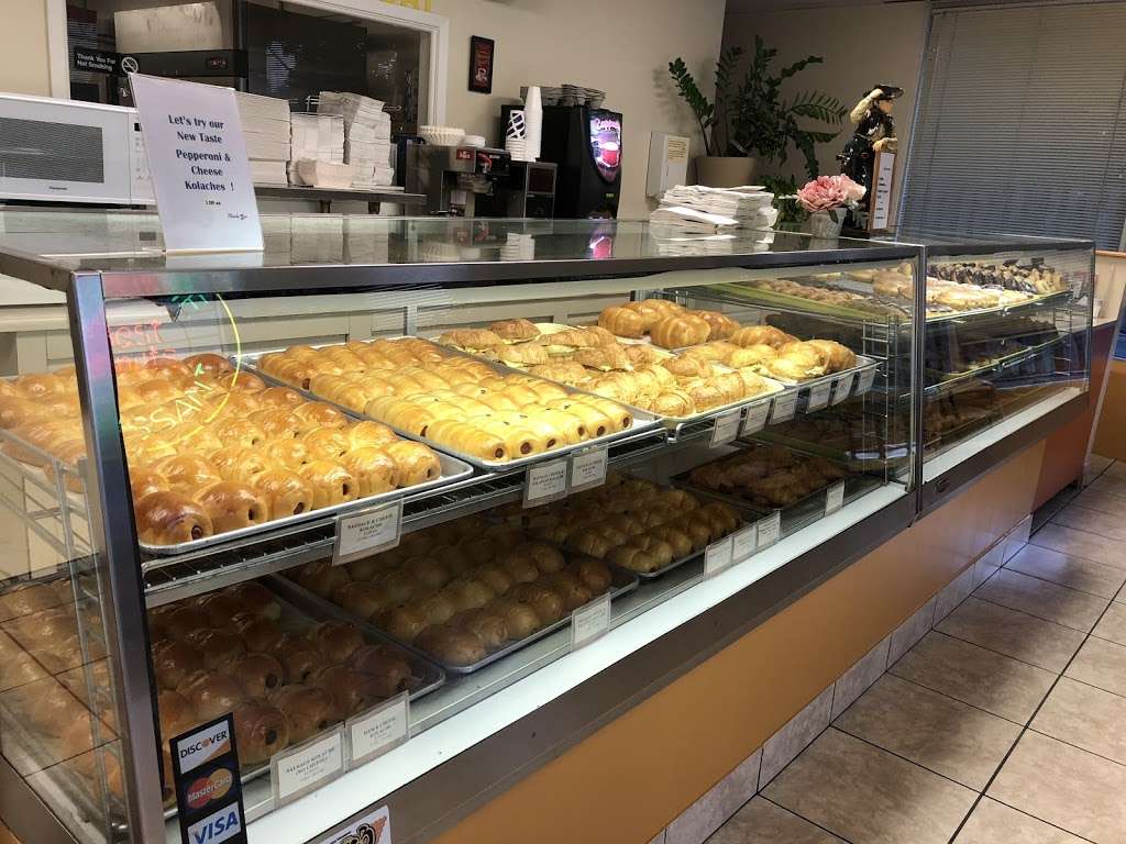 Best Donuts | 8077 Farm to Market 1960 Road East # B, Humble, TX 77346, USA | Phone: (281) 852-4402