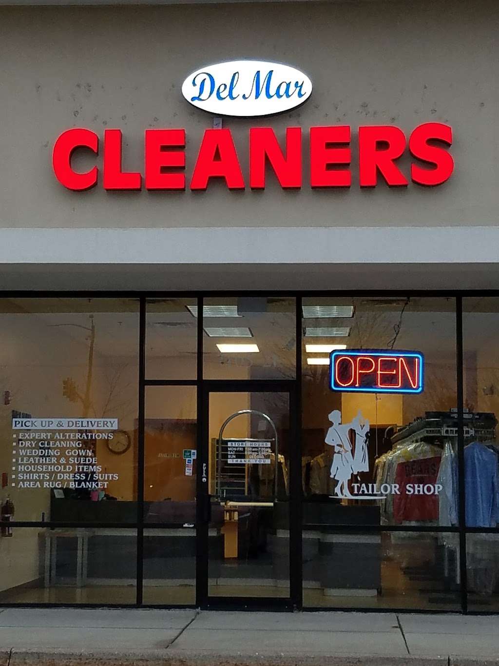 Del Mar Cleaners | 7105 Grand Ave 2E, Gurnee, IL 60031, USA | Phone: (224) 637-8862